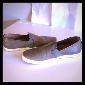 Excellent condition Frye Dylan slip-ons
